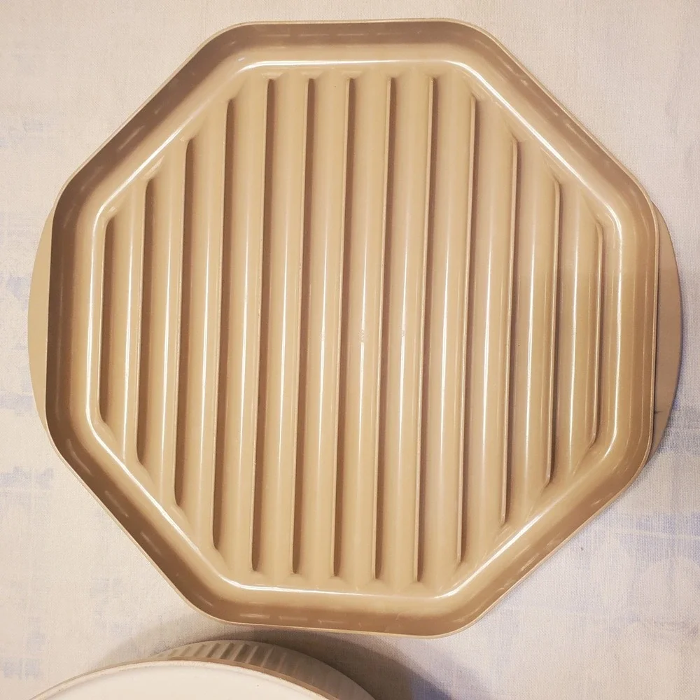 Lot 5 Microwave Cookware Anchor Hocking Divided Plate Roaster Grill Casserole
